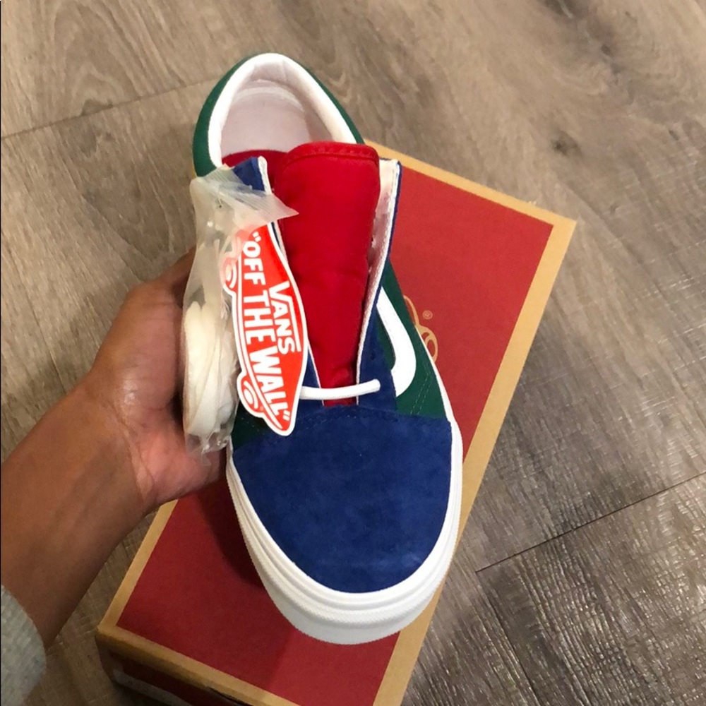 Vans Yacht Club - Picture 4 of 7